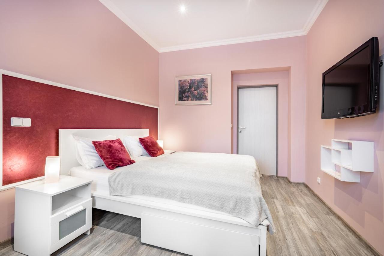 Apartment Happy Family Karlovy Vary Dış mekan fotoğraf