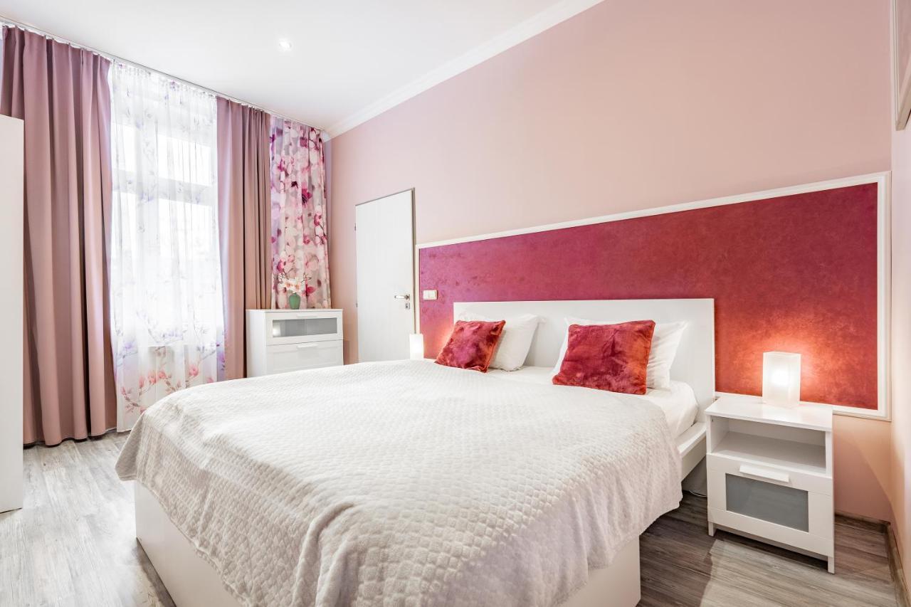 Apartment Happy Family Karlovy Vary Dış mekan fotoğraf